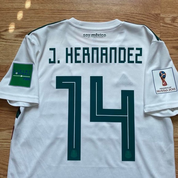 Mexico Javier Hernandez 2018 away World Cup jersey - Picture 5 of 10